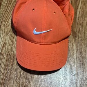 Nike peach color